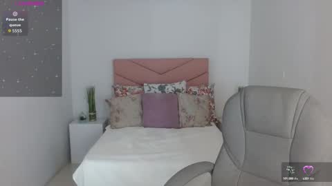 Snapshot of sarayvega_ chatting on 11, 10, 2025 Saray Vega online show from 11, 10, 2025
