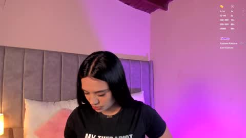 Snapshot of sarigarcia chatting on 3, 10, 2025 Sara Garcia online show from 3, 10, 2025
