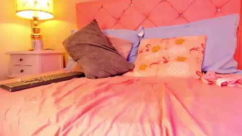 sarit_ online show from 15, 6, 2026