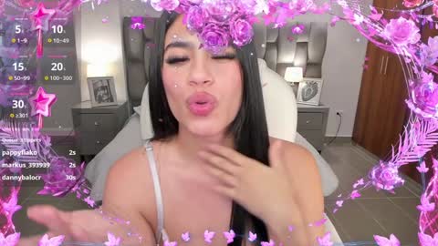  Saritaaa  online show from 7, 12, 2024