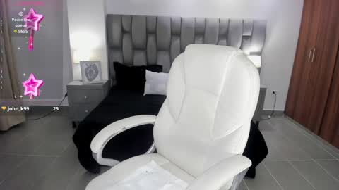  Saritaaa  online show from 25, 1, 2025