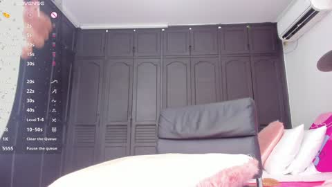 Sary Rousse online show from 26, 1, 2025