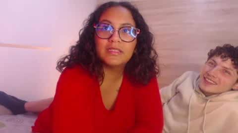 Sasha Y Felipe online show from 25, 7, 2026