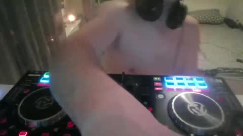 sasch1982h online show from 14, 12, 2025