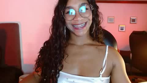 sasha_bowei online show from 21, 10, 2025