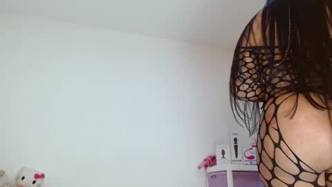 Sasha Creamy online show from 13, 1, 2026