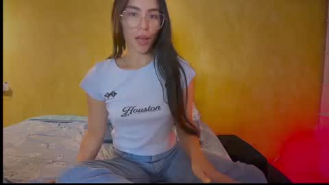 Snapshot of sasha_jonne chatting on 25, 6, 2026 sasha_jonne online show from 25, 6, 2026