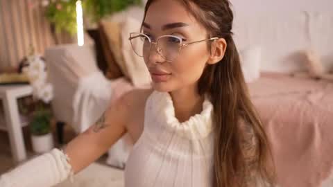 sashafererra online show from 2, 4, 2026