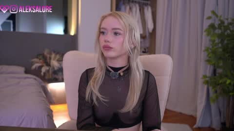 sashalore online show from 8, 4, 2026