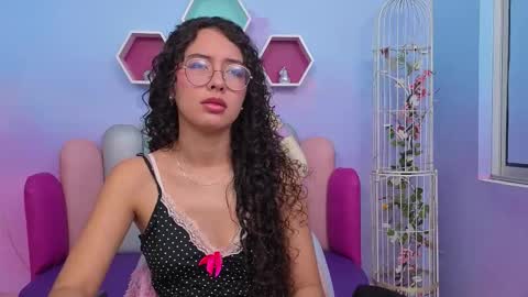 Snapshot of sashamonroee_ chatting on 16, 11, 2025 SashaMonroee online show from 16, 11, 2025