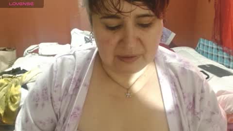 Snapshot of sasharosee2 chatting on 3, 11, 2025 S A S H A R O S E online show from 3, 11, 2025