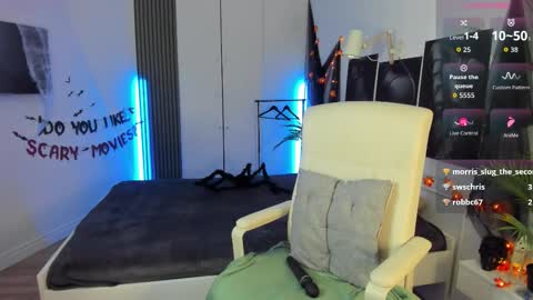 Snapshot of sashasunlight chatting on 29, 10, 2025 Sasha online show from 29, 10, 2025