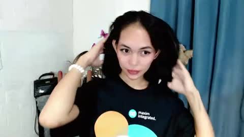 Snapshot of sashifoxdoll_ chatting on 30, 10, 2025 Sashi online show from 30, 10, 2025