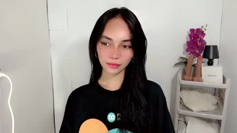 Snapshot of sashifoxdoll_ chatting on 9, 11, 2025 Sashi online show from 9, 11, 2025