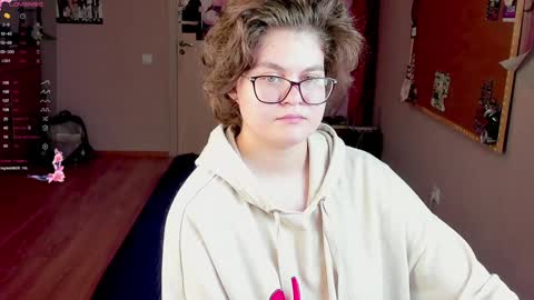 .Alexandra online show from 5, 1, 2025