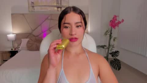 saskia litt online show from 9, 9, 2025