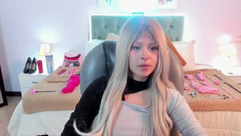 Snapshot of saskia_vellour chatting on 4, 2, 2026 saskia_vellour online show from 4, 2, 2026