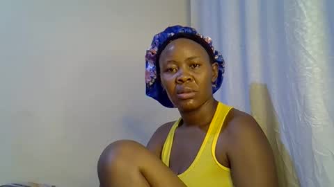 Snapshot of sassy_bella chatting on 13, 9, 2025 sassy_bella online show from 13, 9, 2025