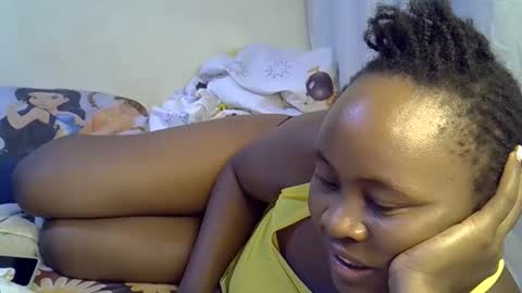 Snapshot of sassy_bella chatting on 14, 9, 2025 sassy_bella online show from 14, 9, 2025