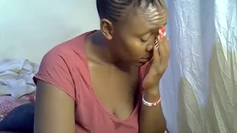 Snapshot of sassy_bella chatting on 2, 10, 2025 sassy_bella online show from 2, 10, 2025