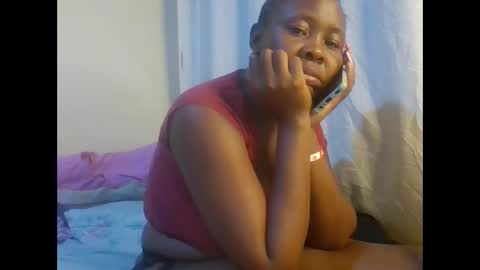 Snapshot of sassy_bella chatting on 9, 11, 2025 sassy_bella online show from 9, 11, 2025