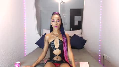 Snapshot of sassy_kylie26 chatting on 2, 3, 2025 Kylie online show from 2, 3, 2025