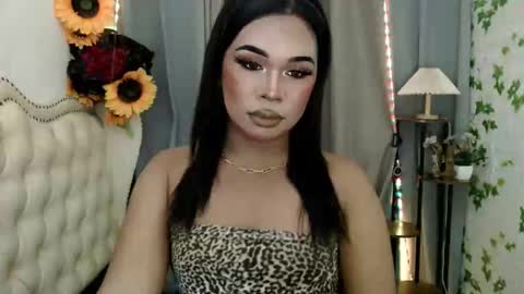 Snapshot of sassy_tinaxx chatting on 18, 11, 2025 sassy_tinaxx online show from 18, 11, 2025