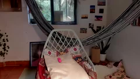 Snapshot of sassy_xyou chatting on 12, 3, 2025 Ms. Oh online show from 12, 3, 2025