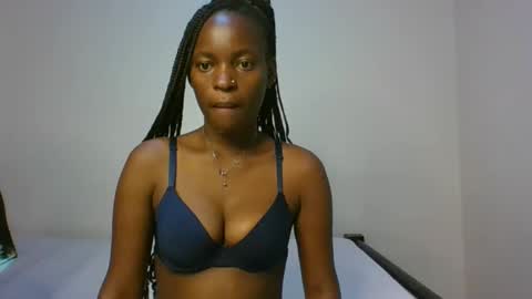 sassybrown25 online show from 12, 1, 2026