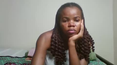 Snapshot of sassybrown26 chatting on 27, 11, 2025 sassy online show from 27, 11, 2025