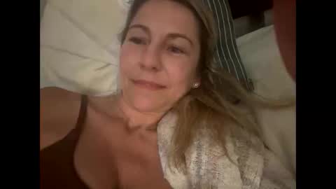 Sassyella online show from 16, 10, 2025