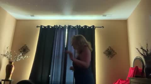 sassyhotwife00 online show from 16, 6, 2026