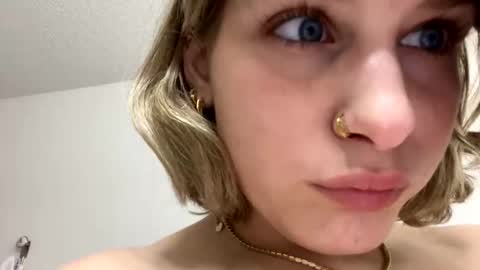 sassysquirtsmmm online show from 6, 1, 2026