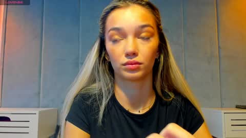 sassyt33n online show from 9, 9, 2025