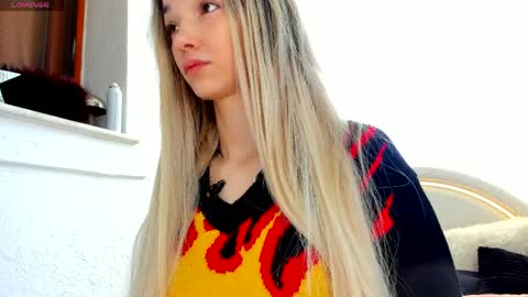 sassyt33n online show from 8, 4, 2026