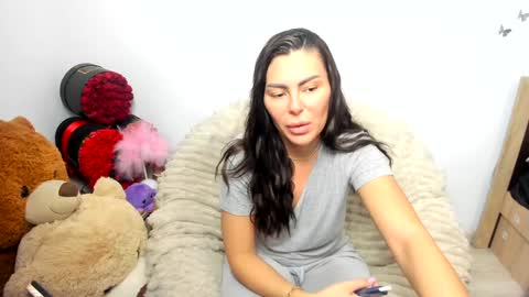 sassytiff online show from 6, 2, 2026