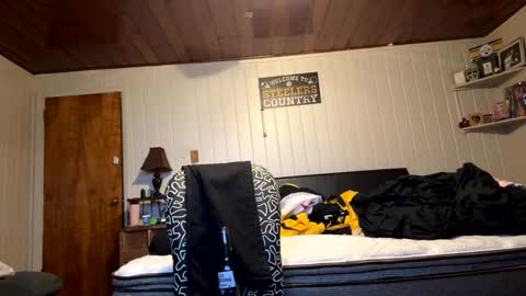 Snapshot of satansplay chatting on 1, 2, 2025 Satans Play online show from 1, 2, 2025