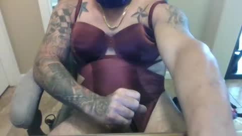 satinpantys online show from 2, 4, 2026