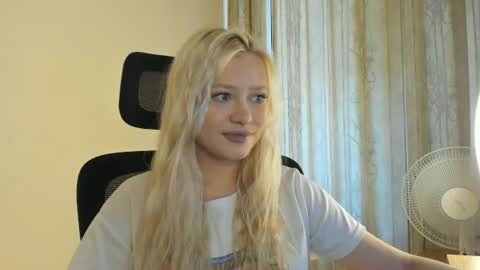 Snapshot of satinpresence chatting on 12, 6, 2026 satinpresence online show from 12, 6, 2026