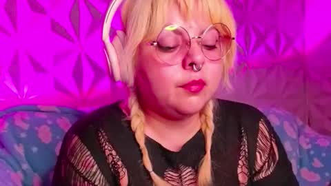 Gina George online show from 18, 10, 2025