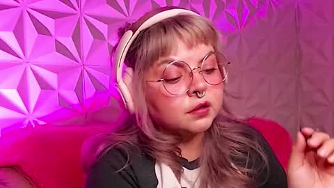 Gina George online show from 30, 11, 2025