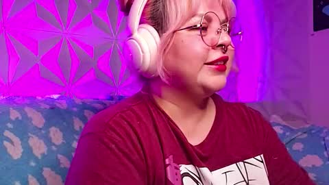 Gina George online show from 6, 3, 2026