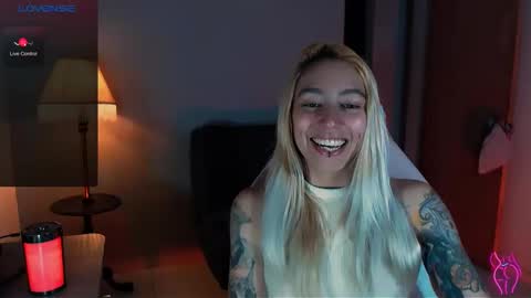 I AM JENN  online show from 8, 12, 2024