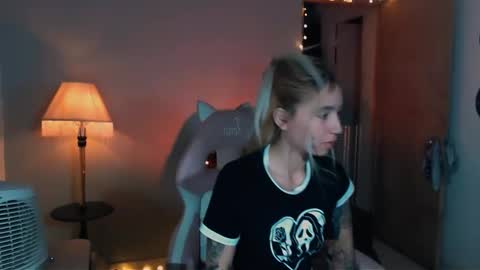 I AM JENN  online show from 24, 1, 2025