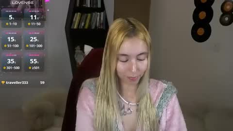 I AM JENN  online show from 28, 9, 2025