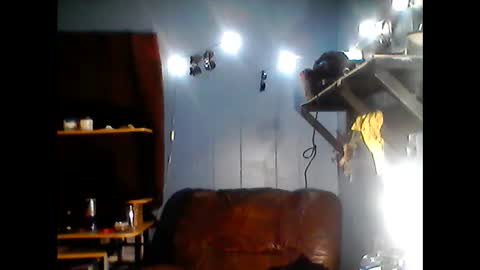 Bugglove online show from 13, 1, 2025