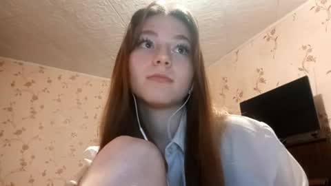 Snapshot of savannasotos chatting on 9, 9, 2025 Sophie online show from 9, 9, 2025