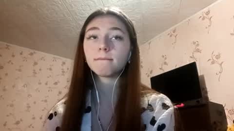 Snapshot of savannasotos chatting on 18, 9, 2025 Sophie online show from 18, 9, 2025