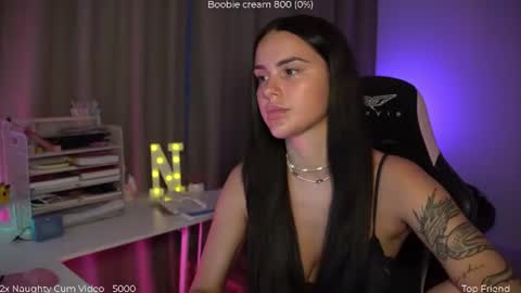 Snapshot of savvage_play chatting on 14, 7, 2026 Naomi online show from 14, 7, 2026