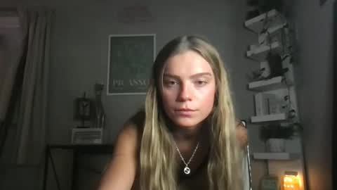 Savxoxoxo online show from 3, 12, 2025